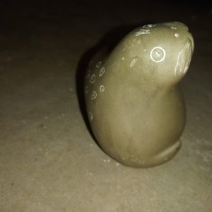 Vintage Intuit Canadian Eskimos Seal Carving Signd